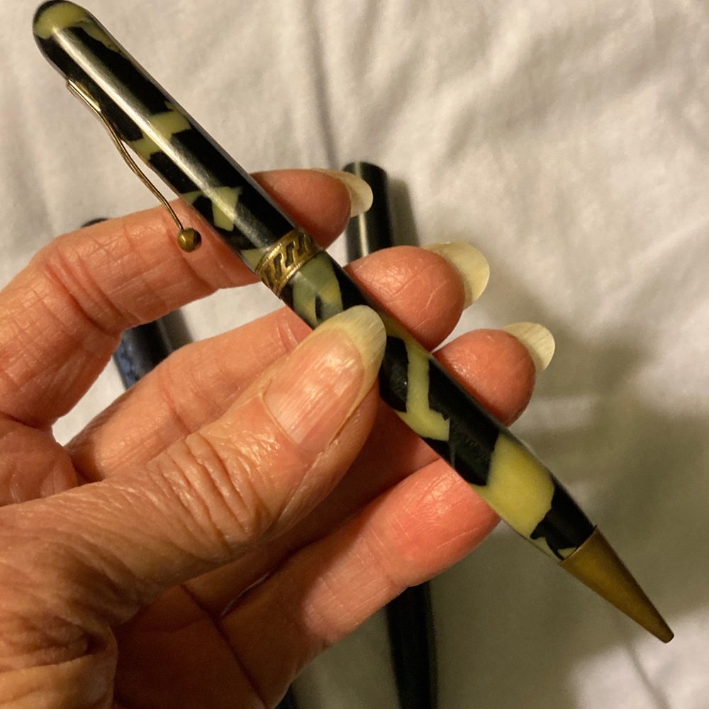 Vintage Ink Pens. Selling 3- One Price - Picture 3 of 10
